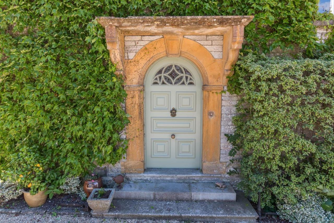 The Mount Somerton Retreat - Nr Bruton, Glastonbury, The Spectacular Wells Cathedral, Millfield School, Leonardo Helicopters, Yeovilton מראה חיצוני תמונה