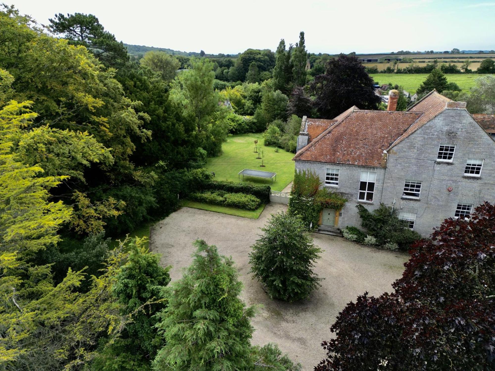 The Mount Somerton Retreat - Nr Bruton, Glastonbury, The Spectacular Wells Cathedral, Millfield School, Leonardo Helicopters, Yeovilton מראה חיצוני תמונה